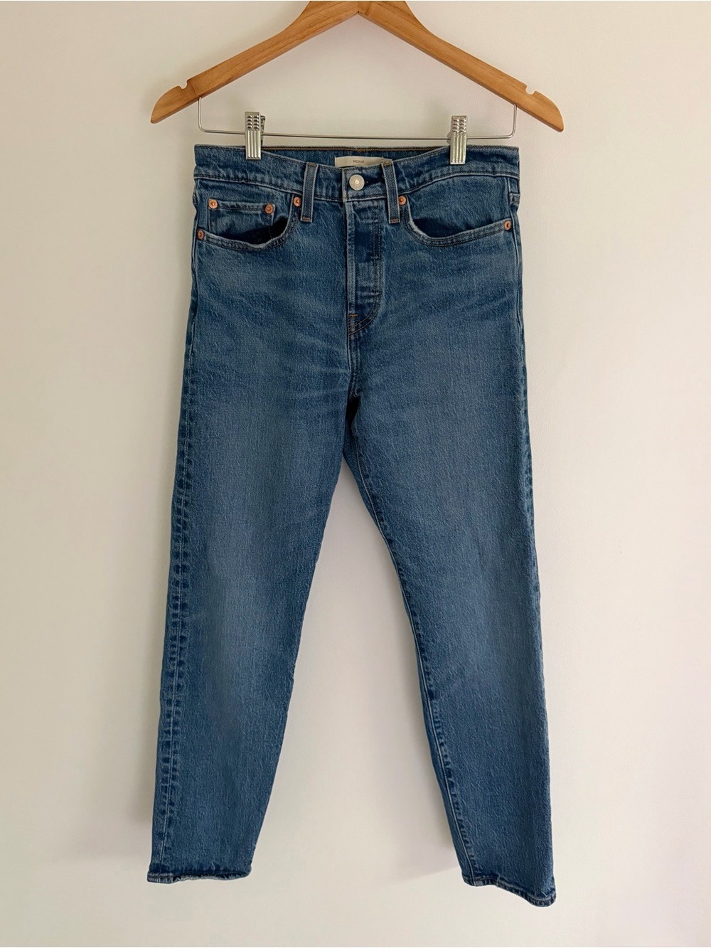 Levi’s Wedgie Straight Jeans Women’s Size 27 Medium Wash High Rise Cropped Denim